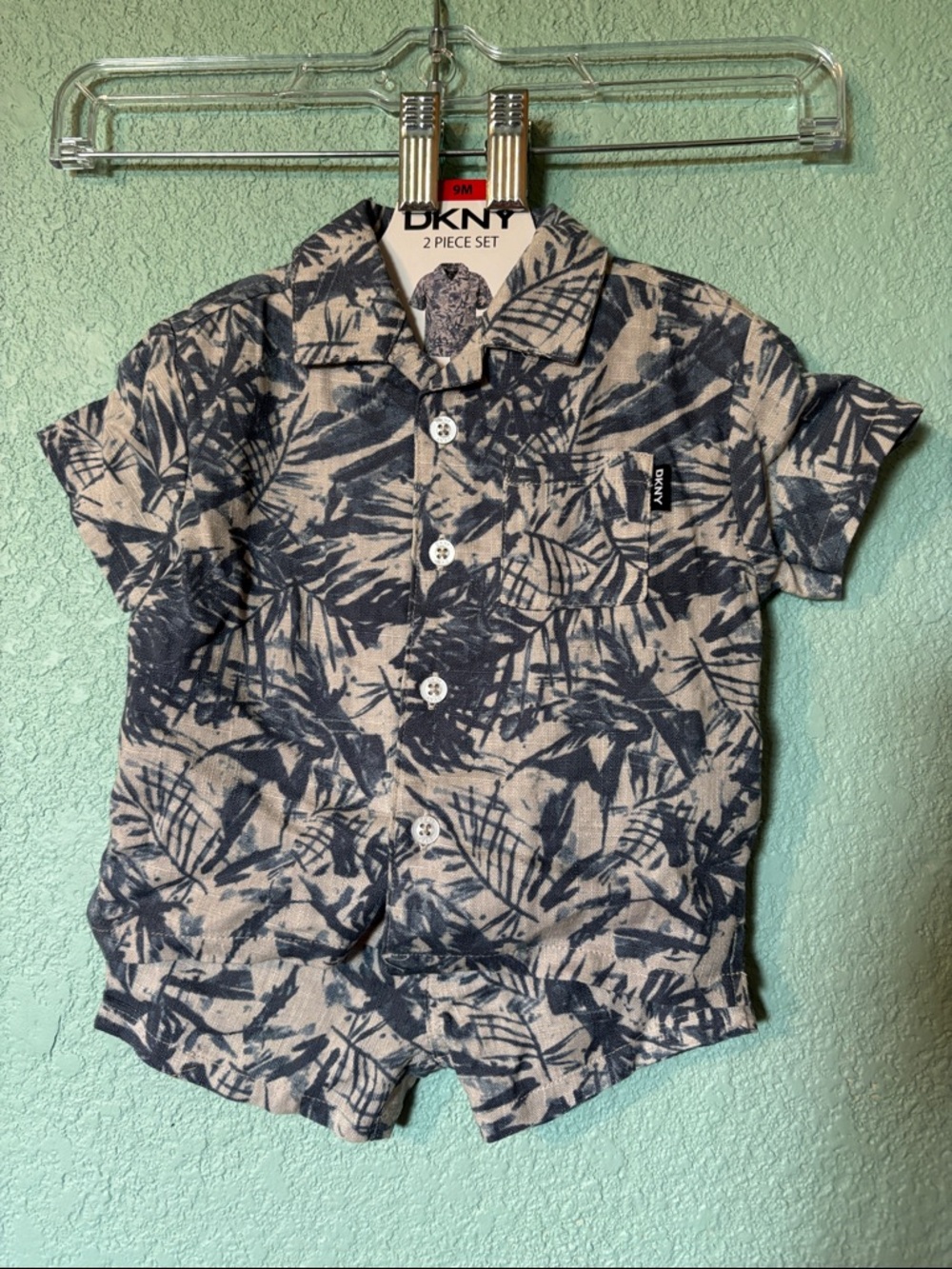 DKNY Blue Leaf Print Button Down Shirt & Shorts 2 piece set Baby Boy 9 mos NWT